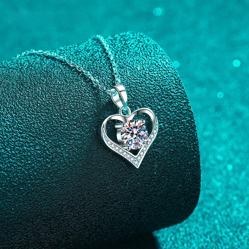 D Цвет 1.0CT Муассанит Сердце Кулон Ожерелье GRA Сертифицированная Ясность VVS1 Ожерелье из Стерлингового Серебра Муассанит для Женщин Ювелирные Изделия