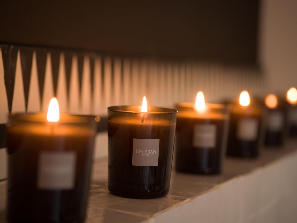 Esteban Pure Linen Candle