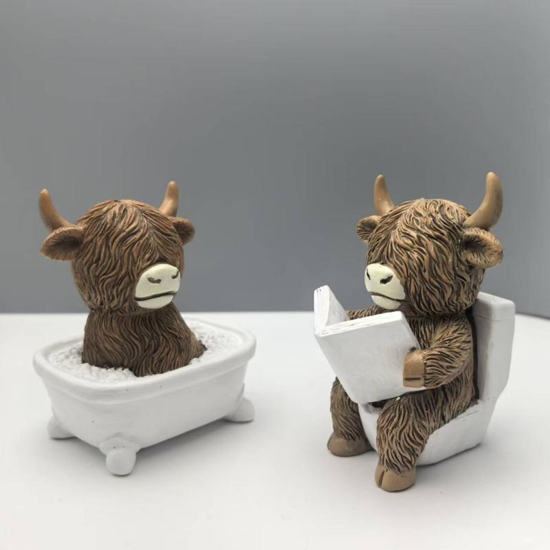Durability Resin Toilet Seat Cow Statue Bathroom Ornamentation Sculpture With Smooth Surfaces Easy To Clean for Counter top