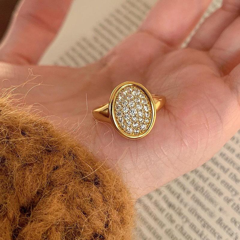 Женское кольцо на указательный палец класса люкс из стерлингового серебра 925 пробы с неправильной формы драгоценным камнем - Не тускнеющее, регулируемое, с легким нишевым дизайном.