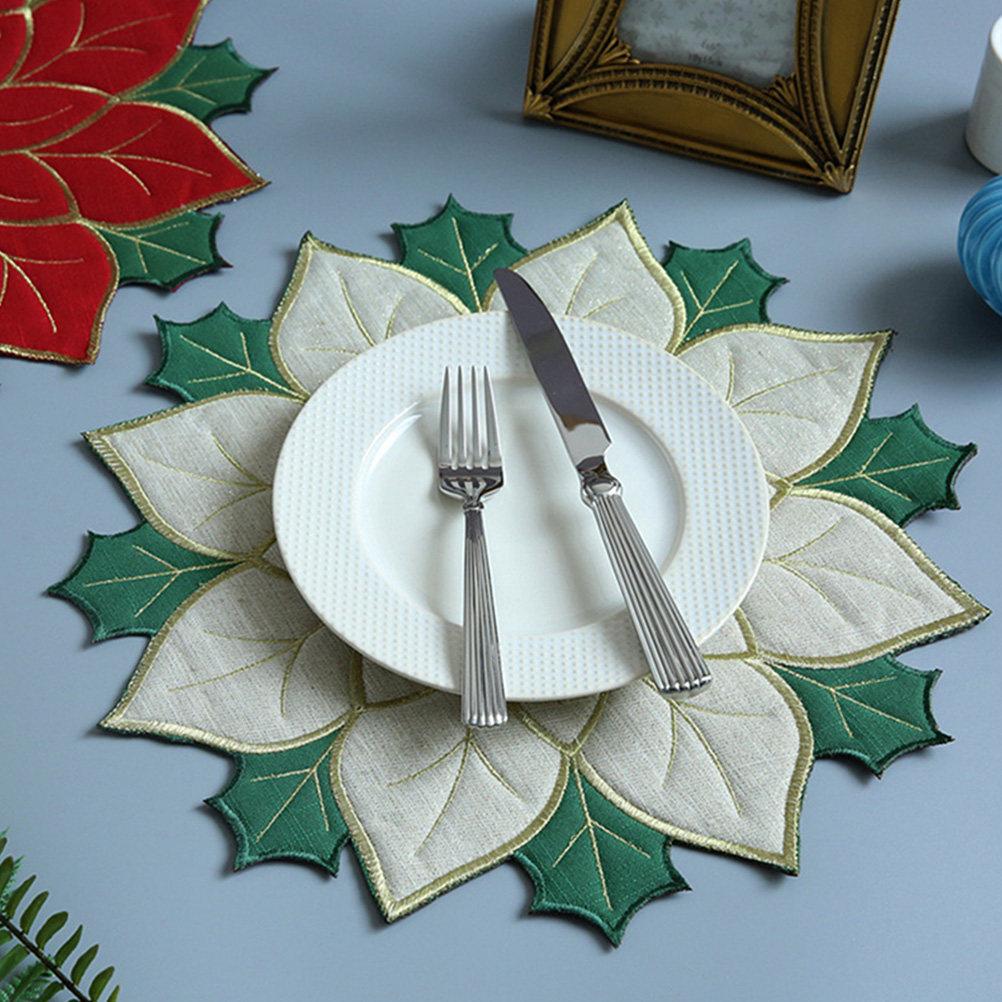 4Pcs Reusable Placemats Christmas Poinsettia Embroidery Insulated Table Mat Set Decorative Dinning Plate Mats for Home Holiday