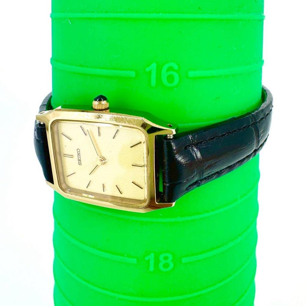 [USED] Battery SEIKO Gold 1F21-5A60 Square Watch
