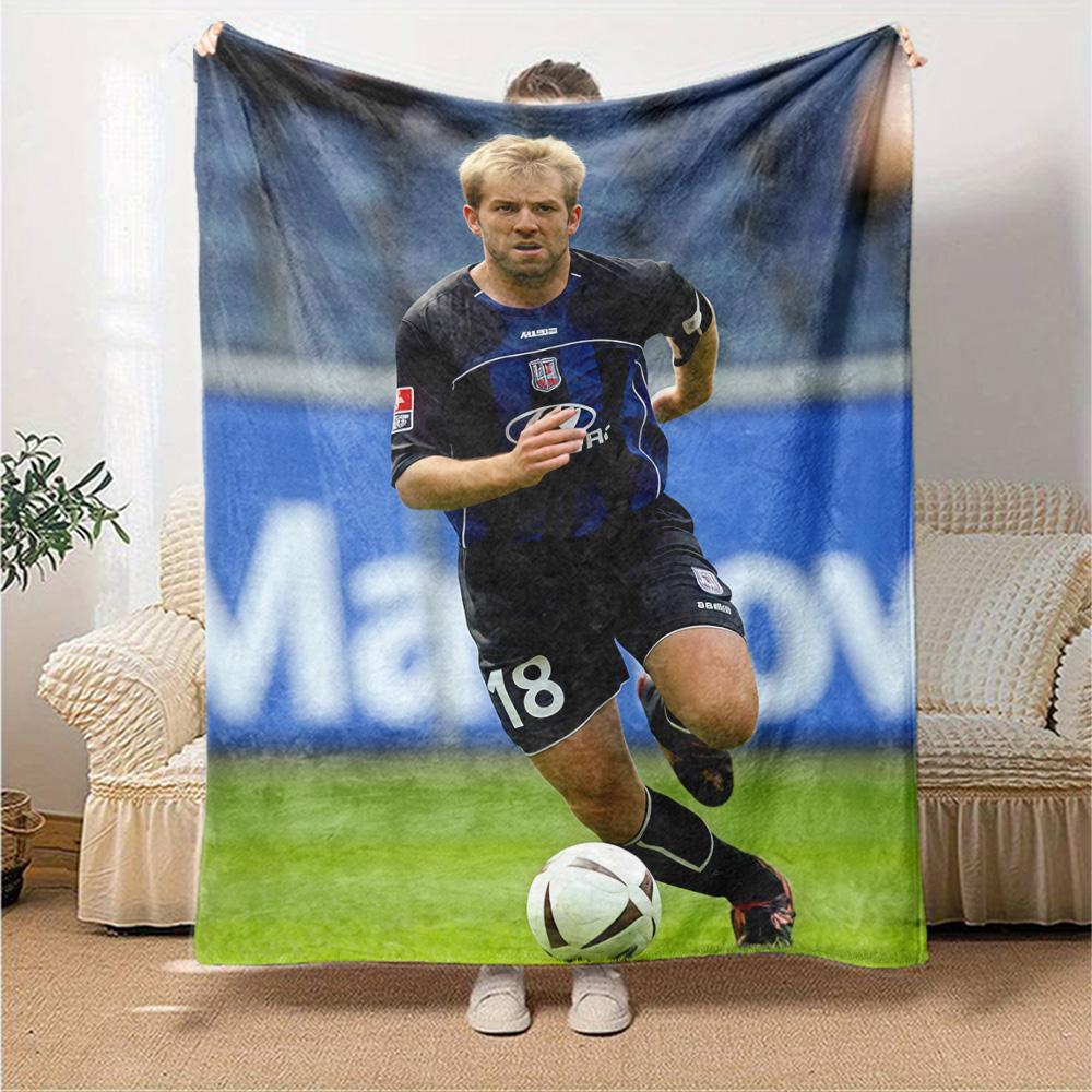 Bundesliga Football Player No.18 Flannel Throw Blanket, Soft Warm Sofa Bed Cover, Soccer Fan Home Decor Gift for Living Room Bedroom