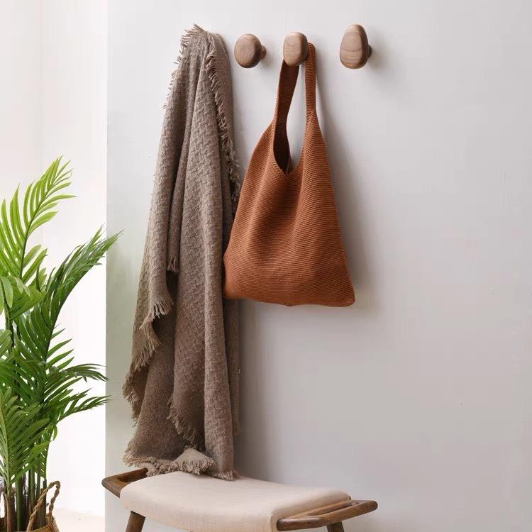 1/4pcs Walnut Wood Hooks Solid Wood Handle Key Clothes Bag Hanger Hook Kitchen Bathroom Robe Coat Towel Organizer Decor Hook