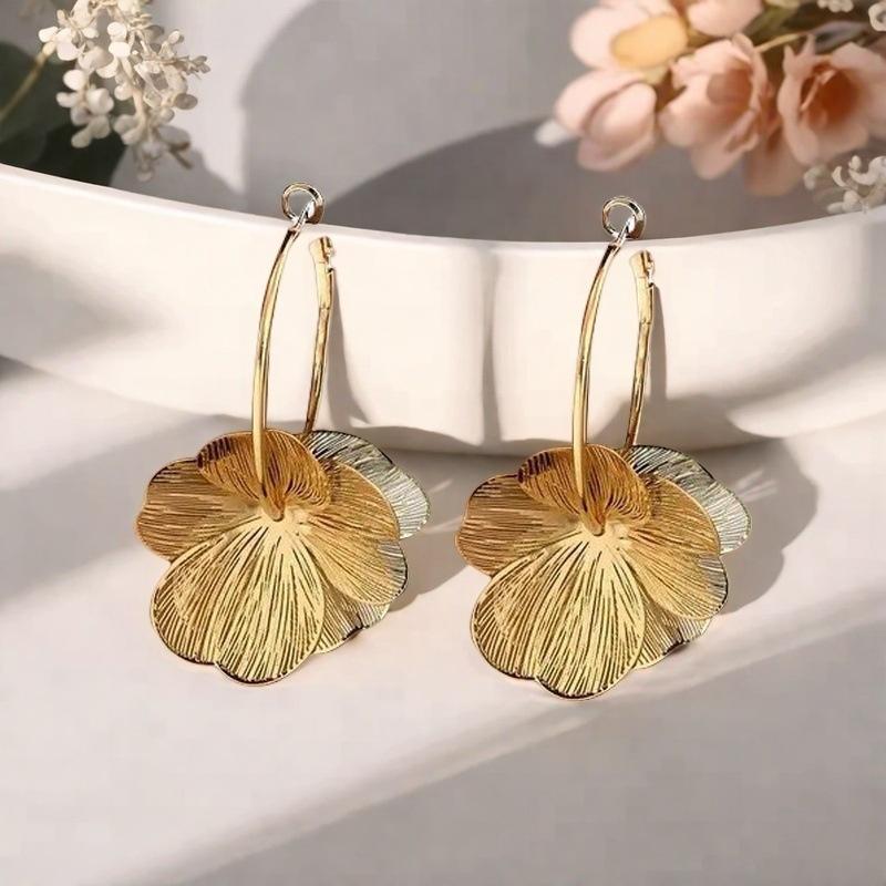 Golden Double-Layer Hollow Flower Hoop Earring for Women Vintage Earrings Ideal for Daily Wear Jewelry Accessories
