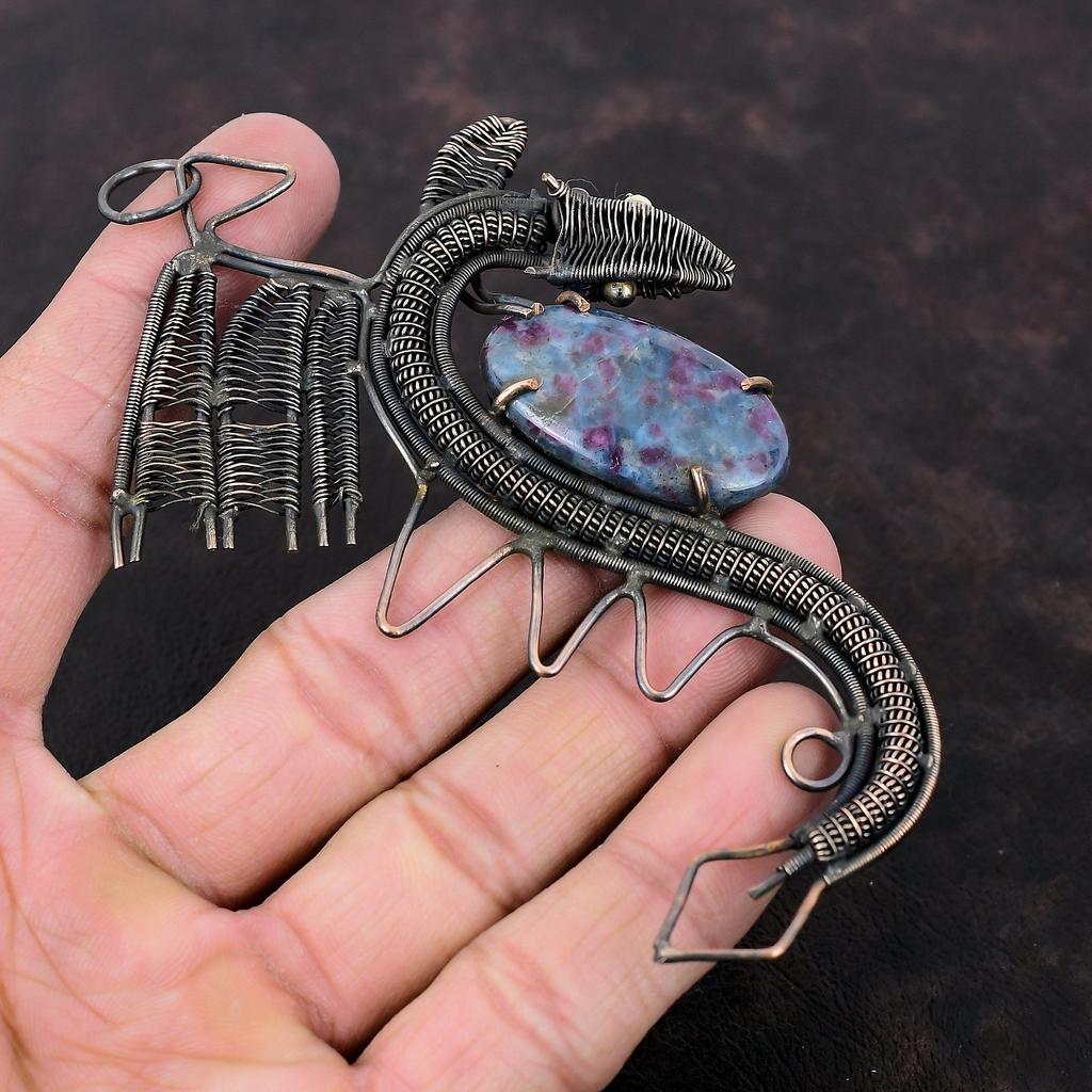 Рубиновый синий кулон с кианитом, медная проволока, кулон с драконом, кулон ручной работы, драгоценный камень, медные украшения, свадебный подарок, изысканный кулон