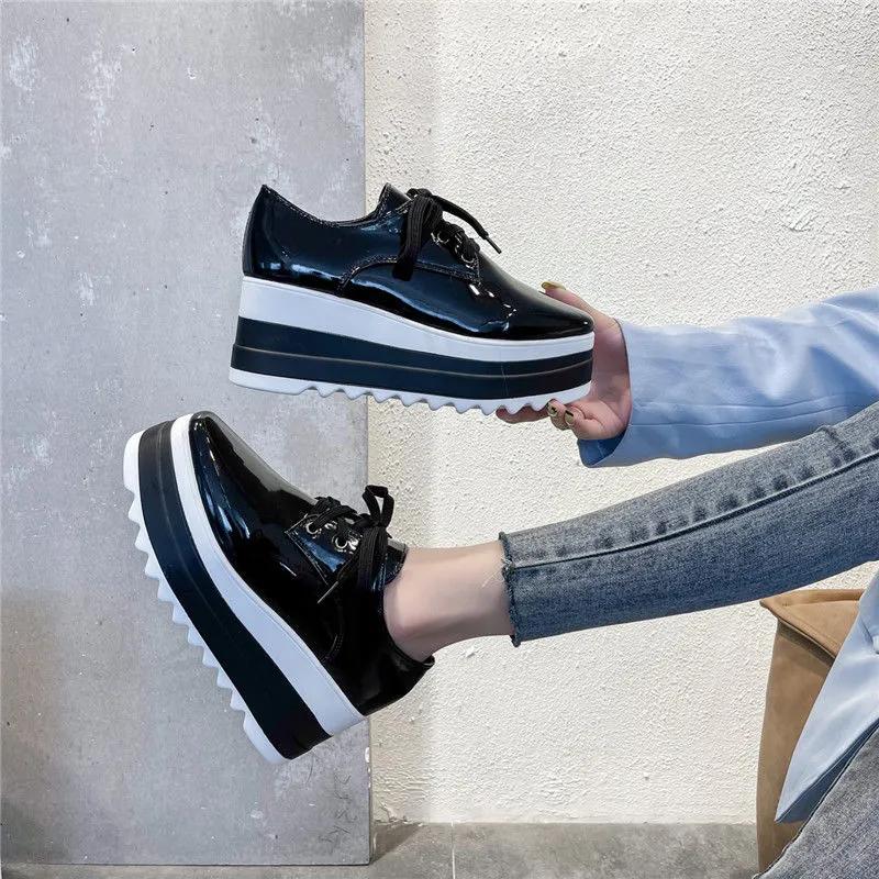 Женская обувь, Туфли на платформе на танкетке, Женские 41 Лоферы из лакированной кожи в британском стиле на толстой подошве на шнуровке