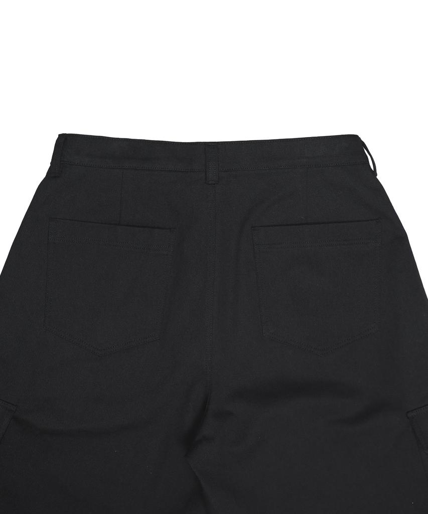 MINIMALPAIR Cargo Bermuda Shorts Black
