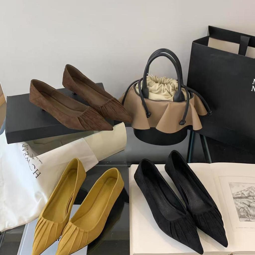 Французский темперамент нишевые туфли-лодочки с острым носком женская обувь 2025 новая весна черный офисный вечерний