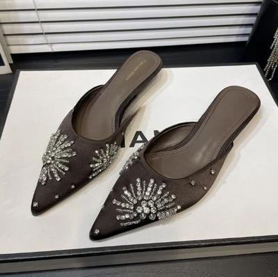 Хрустальные каблуки Тапочки Женские Туфли-мюли с острым носком Элегантные босоножки на каблуке 2025 Летняя вечеринка Шлепанцы Новые Роскошные Женские