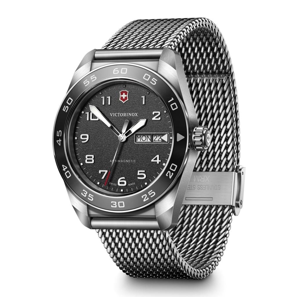 Victorinox Аналоговые мужские часы SWISS ARMY, Водонепроницаемые, Кварцевый механизм, Черный циферблат, Сетчатый браслет, Корпус из нержавеющей стали (316L), Сменный ремешок,