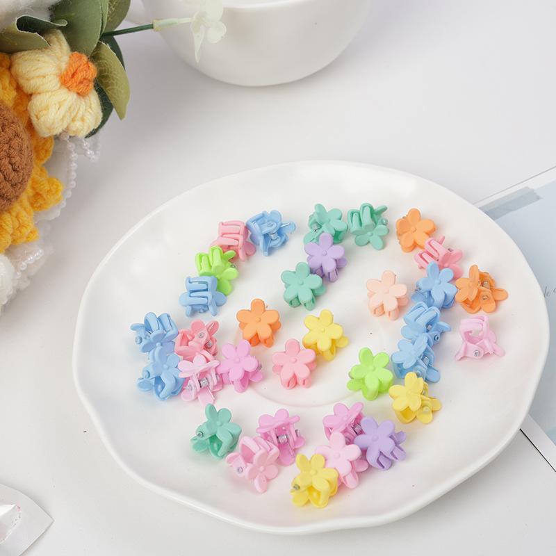Ladies' Cute Colorful Hair Accessories Set Elastic Flowers and Star Shaped Clips, Non Marking Ponytail Fixing Device, Multi Color Combination, No Box