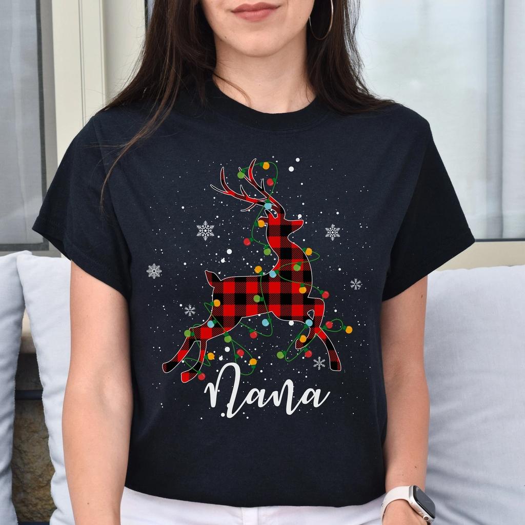 Nana deer Christmas Unisex shirt Nana Holiday tee Black Dark Heather