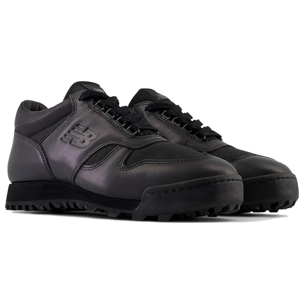 New Balance Черные кроссовки унисекс Rainier Low Triple UALGSBBB