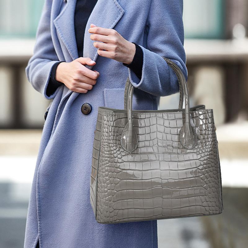 Женская новая модная и стильная высококачественная осенне-зимняя сумка через плечо из натуральной кожи большой емкости