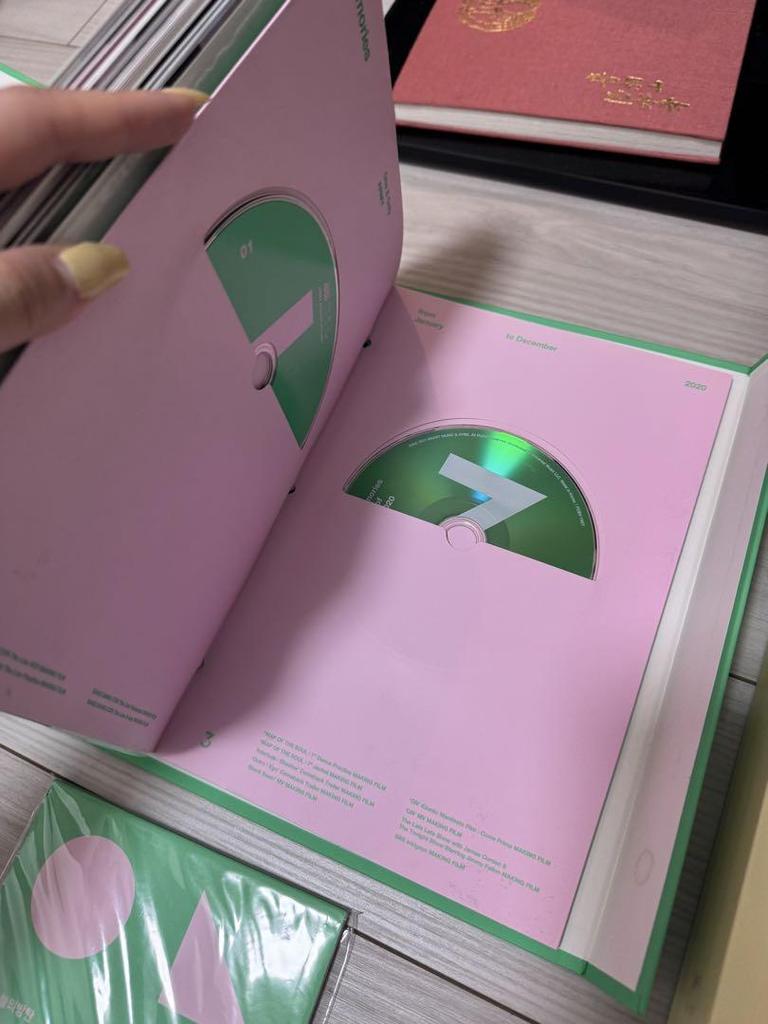 [USED] BTS Memories of 2020 2021 2019 DVD Memories