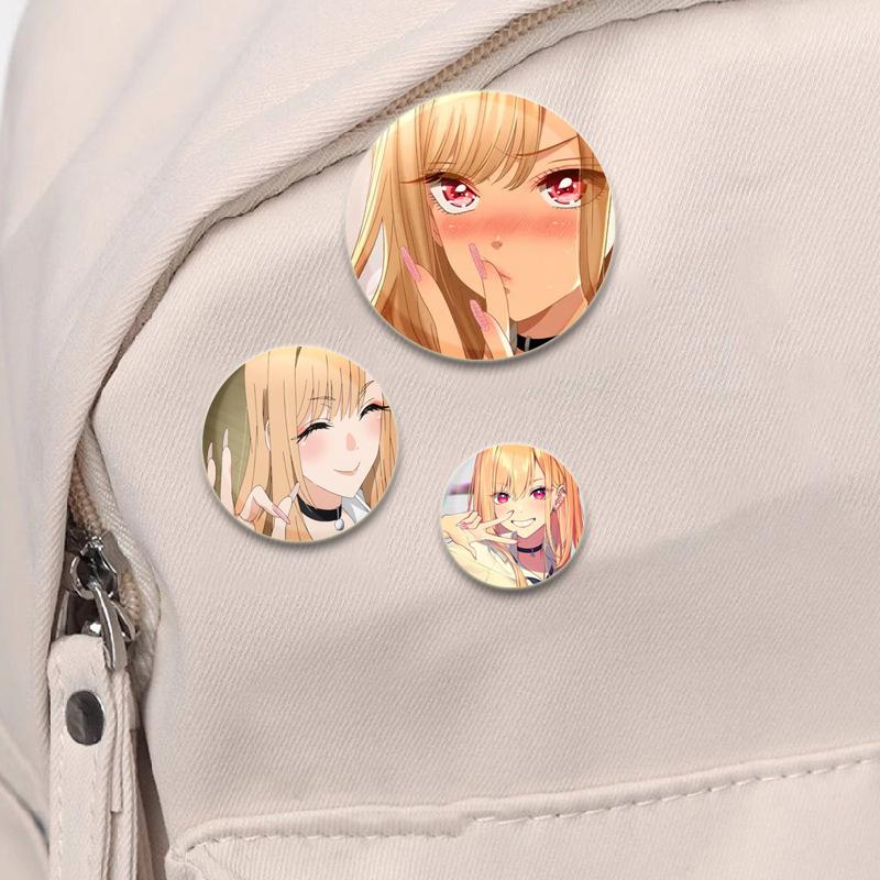 32/44/58mm Cute Cartoon My Dress Up Darling Pins Round Handmade Brooches for Backpack Cothes Accessories Anime Collection Badge Decoration