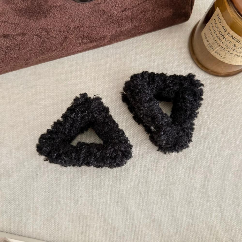 Pure Color Plush Small Hair Claw Cute Mini Grasp Clip Temperament Winter Hair Accessories Girls