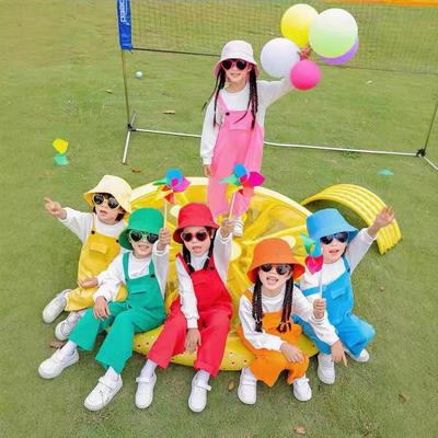 Красочный детский комбинезон: Осенняя палитра для детсадовского спортивного праздника и хора