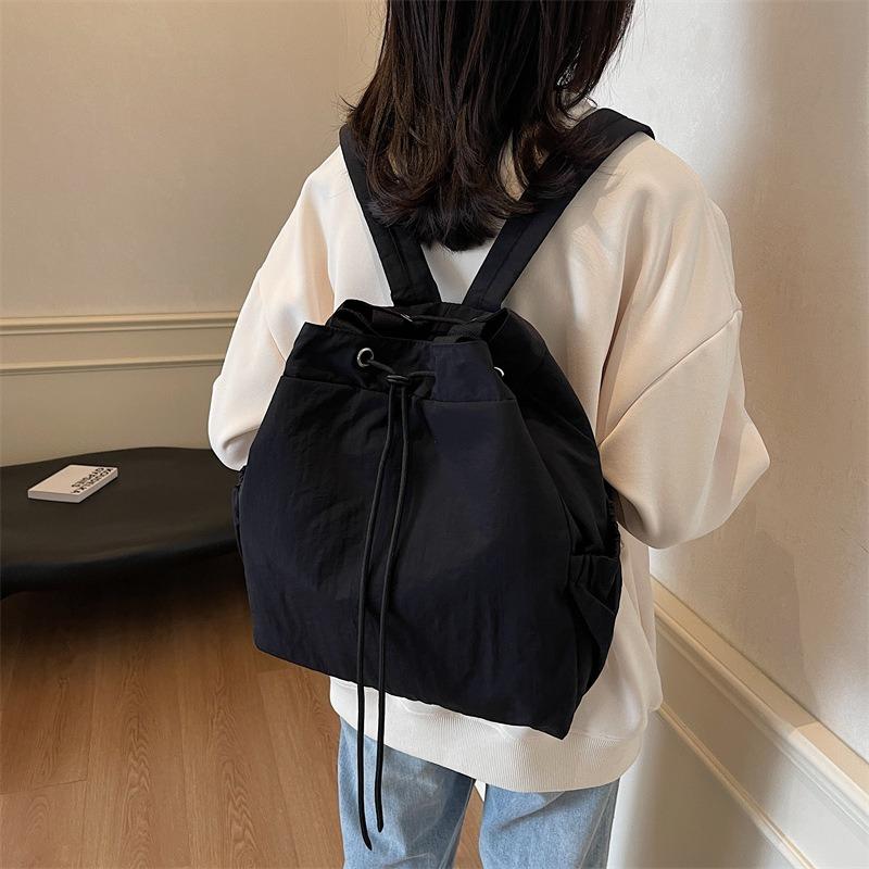 Вместительная легкая тканевая сумка женская новая простая повседневная наплечная сумка нишевый универсальный рюкзак