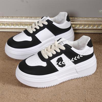 INS корейские белые туфли для женщин, весенние новые студенческие легко подходящие спортивные туфли для досок для женщин, известная в Интернете повседневная обувь для уличной стрельбы