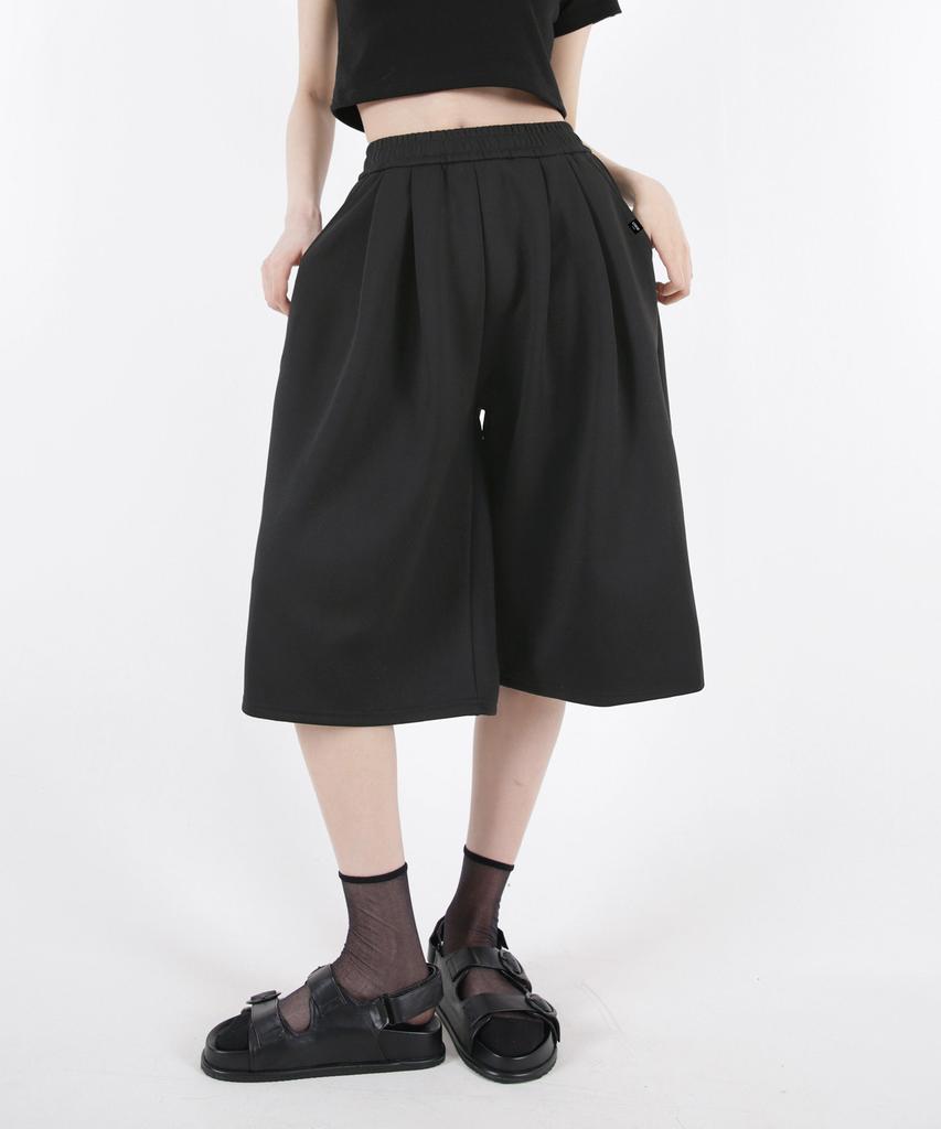UMM Women'S Three-Tuck Wide Bermuda Shorts 3 Colors