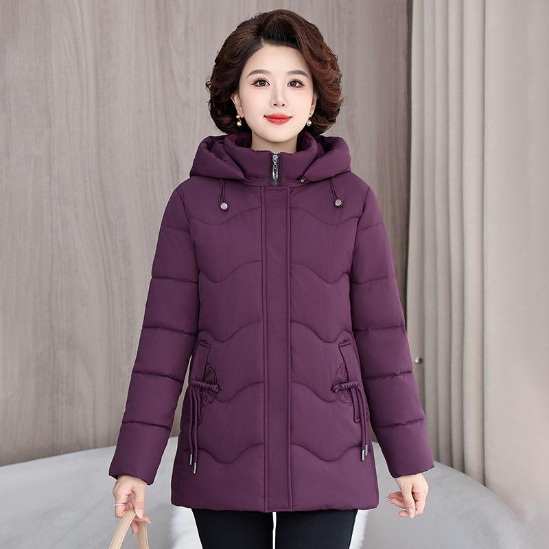 Зимняя стеганая куртка 2025 зима новая для женщин среднего и пожилого возраста осенне-зимняя хлопковая куртка короткая стеганая куртка больших размеров