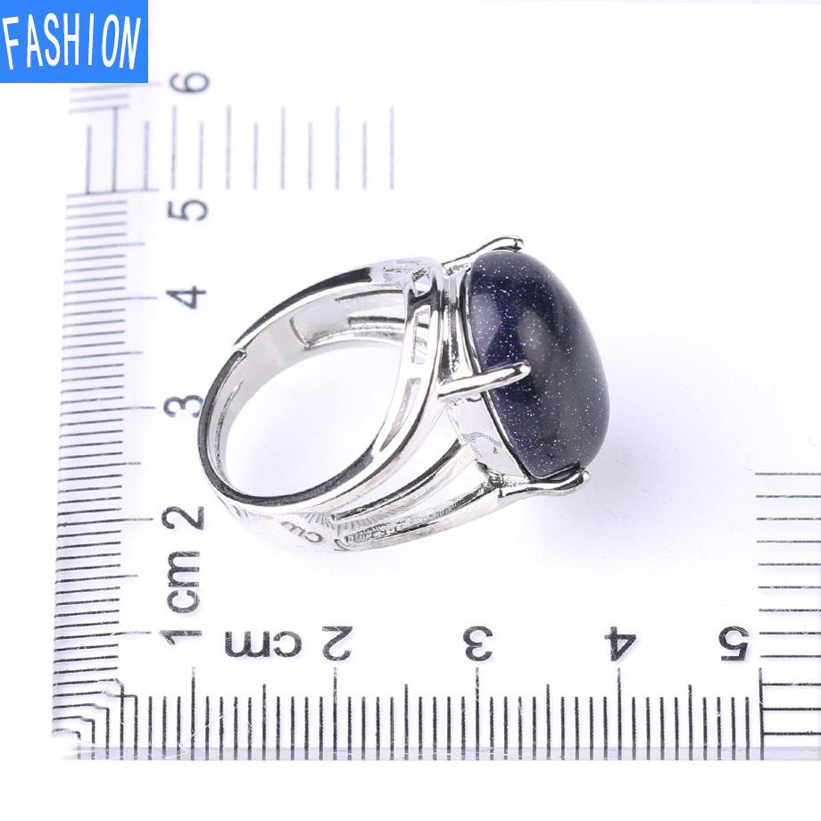 Женские кольца с натуральными кристаллами