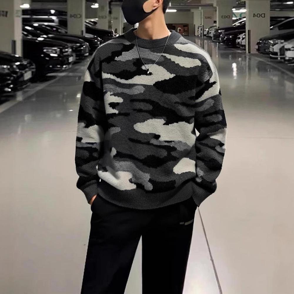 Korean Camouflage Round Neck Sweater: 2025 Autumn/Winter Men's Casual Knitwear Fashion.