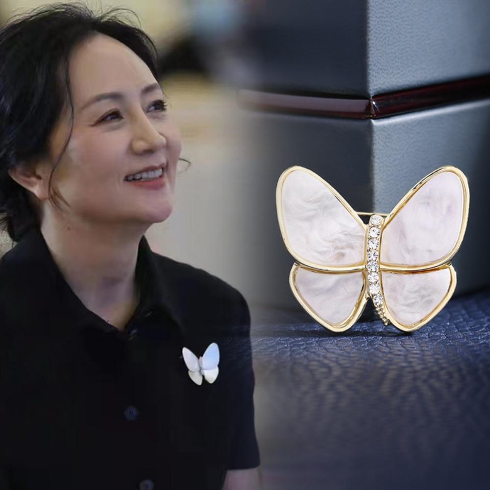 1pcs Charm Butterfly Brooch Butterfly Charm Pearl Brooch Gold Color Brooch Wedding Gifts