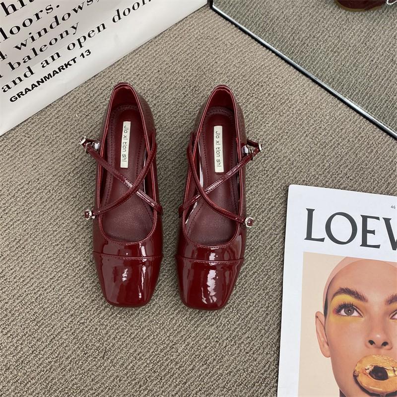 Fashion 2024 New Spring Belt Buckle Shoes for Women Chunky Heel Silver Mary Jane Pumps Square Toed Single Women's Shoes