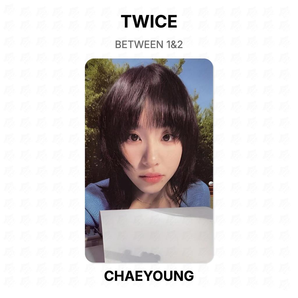 Twice Официальная фотокарточка BETWEEN 1&2