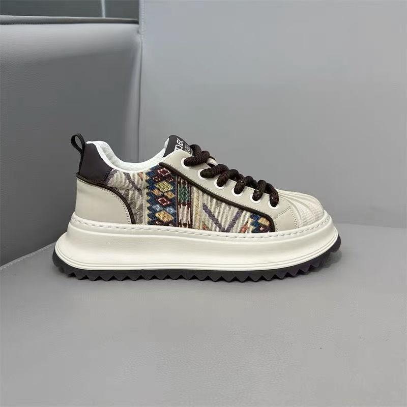 Модная мужская обувь новая повседневная ракушечная голова высокая ценность мужская обувь для увеличения роста универсальная спортивная повседневная обувь