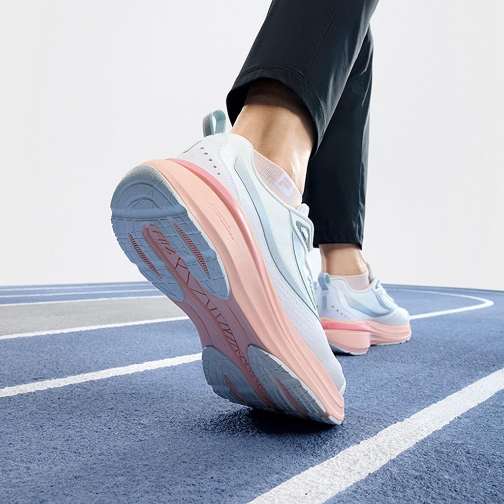 Fila Nuvole 1.0 City Running Fabric Low-Top Running Shoes Women Sneaker White A12W421116FWT