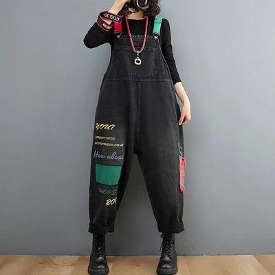 Комбинезон из денима с вышитыми буквами, женский, корейская версия The Net Red, уменьшающие возраст, свободные и тонкие повседневные брюки-харлан из цельного куска ткани