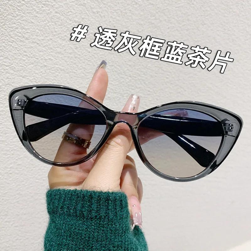 New in Fashion Cool Sunglasses for Women Luxury Brand Anti Strong Light Vintage Cat Eyes Sun Glasses Ladies  UV400