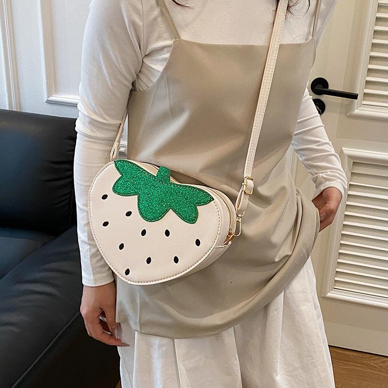 Fashion Fruit Strawberry Bag Summer 2025 New Harajuku Creative Personality Handbag Women's Versatile Messenger Bag