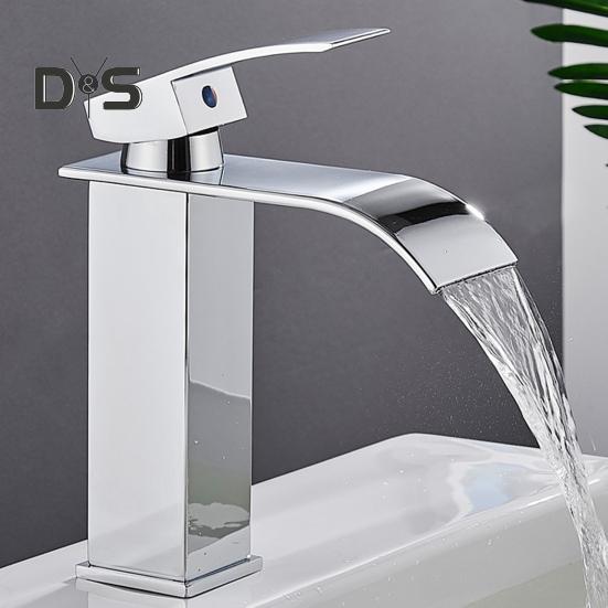 Водопадный смеситель для ванной комнаты с одной ручкой управления, современный дизайн, простая установка, смеситель для умывальника с водопадным изливом