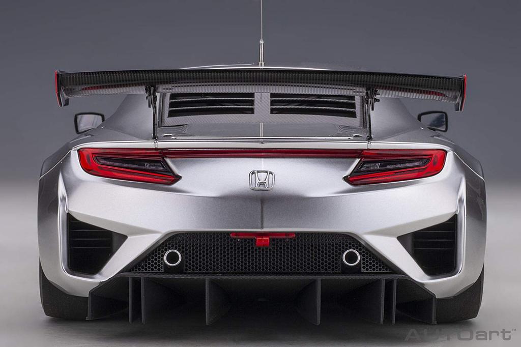 AUTOart Honda NSX GT3 2018 Hyper Silver Готовое изделие 81897 1/18