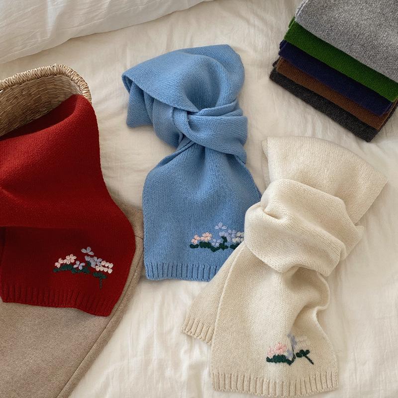 New Autumn and Winter Knitted Scarf with Embroidered Small Flowers Warm Neck Protection Scarf Autumn and Winter Atmosphere Warm Korean Style Scarf