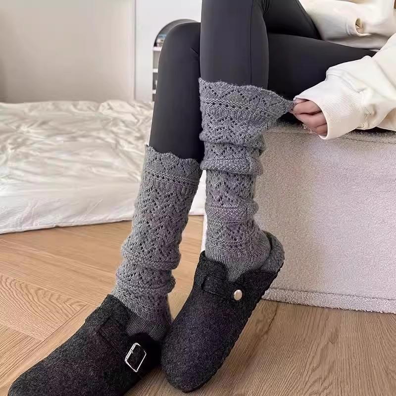 Relief Hollowed Out Wool Calf Socks for Women Warm Knit Retro Gray Heavy-duty Long Tube Autumn and Winter Pile Socks Sweating