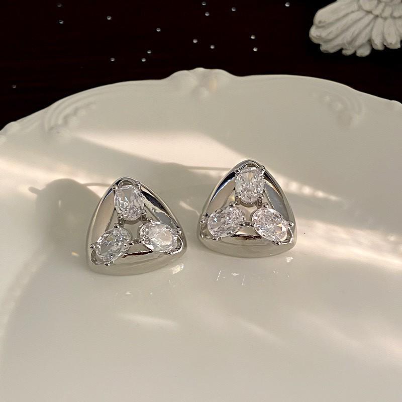 Vintage Rose Leaf Metal Cuban Link Pearl Earrings for Women