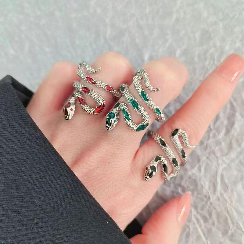 Premium Irregular Snake Epoxy Resin Index Finger Ring - Trendy Cool Style for Women