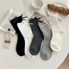 Японские носки JK Sweet Bowknot Tied Medium Tube Socks для женщин, носки с бантом на пятке, повседневные, черно-белые, ворсовые, спортивные, хлопковые носки для девочек