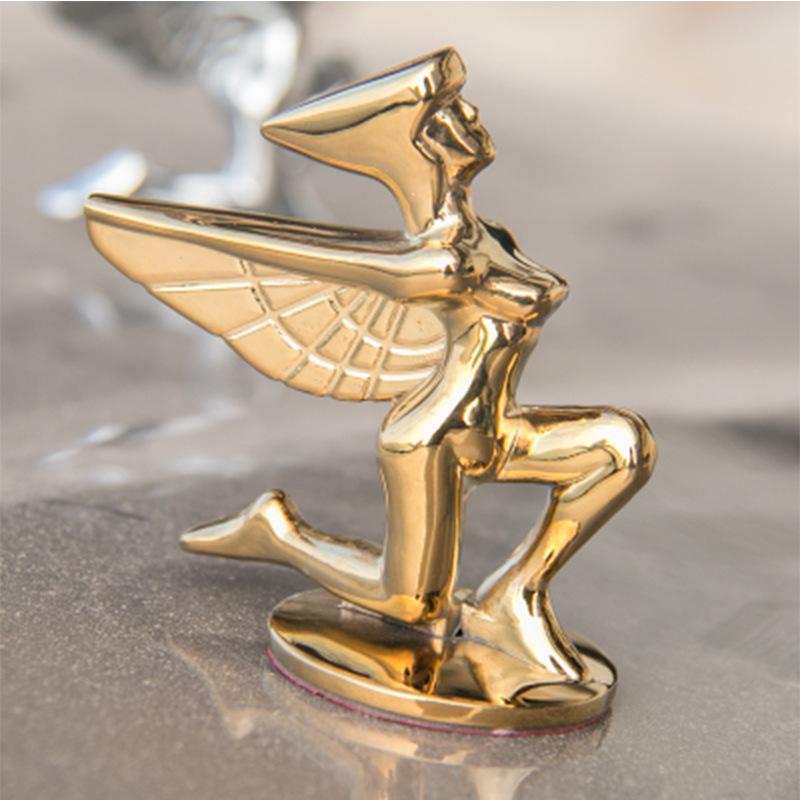 Кампания, автомобильная этикетка богини, размер головы лошади, 3D бесплатная богиня, стенды для этикетки летящего орла, металлическая этикетка автомобиля серебристого и золотого цвета