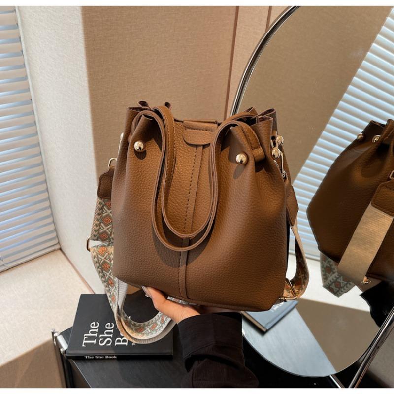 Популярные сумки женские новые осенне-зимние ретро широкополосные сумки-мессенджеры нишевые сумки-ведра