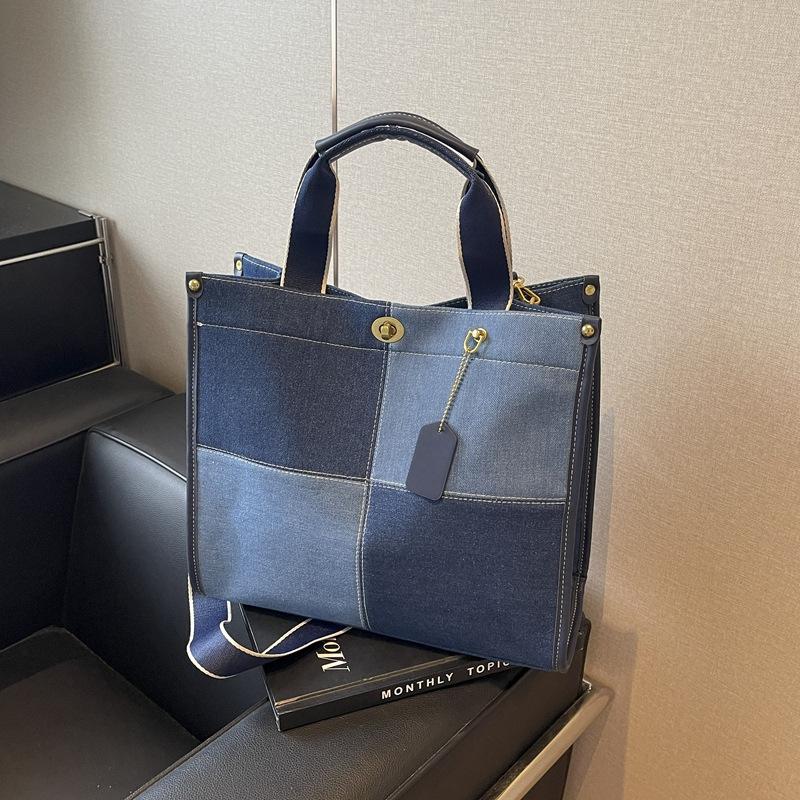 Contrasting Checkerboard Denim Small Square Bag 2025 Autumn New Handbag Premium Trend Shoulder Bag