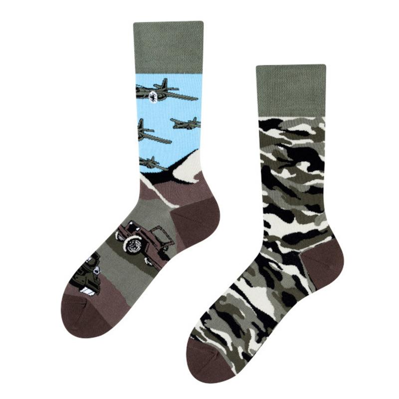 Creative and Fun Cartoon AB Trendy Asymmetric Mandarin Duck Men's and Women's Cotton Socks Medium High Socks