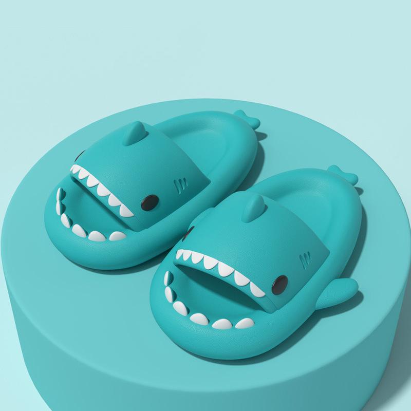 Fashion LItfun Cartoon Shark Slippers Girls And Boys House Flat Sandals Thick Sole Beach Slides Lovely Children Fashion Shark Sandals