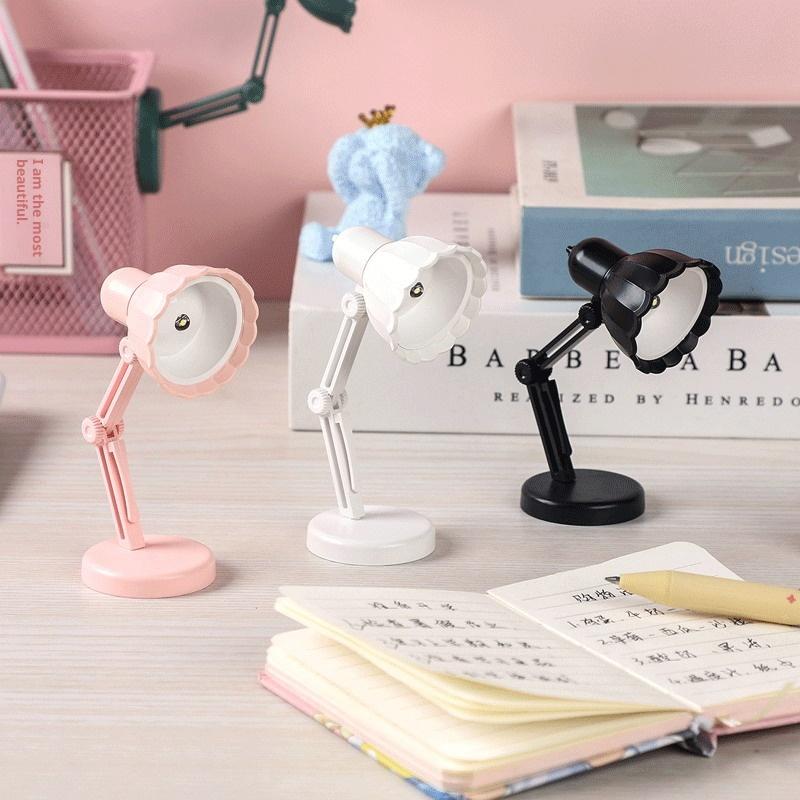 1Pc Shaped Led Book Light With Clip,Desk Decorative Table Lamp,Eye Protection Book Reading Lamp At Night With Batteries